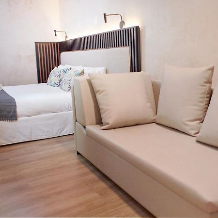 Isa Sevilla Suites Екстериор снимка