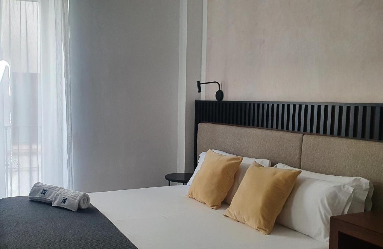 Isa Sevilla Suites Екстериор снимка