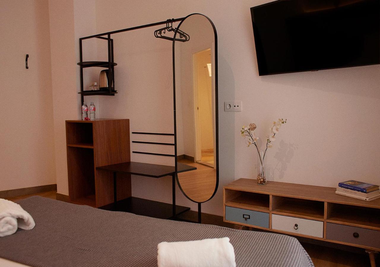 Isa Sevilla Suites Екстериор снимка