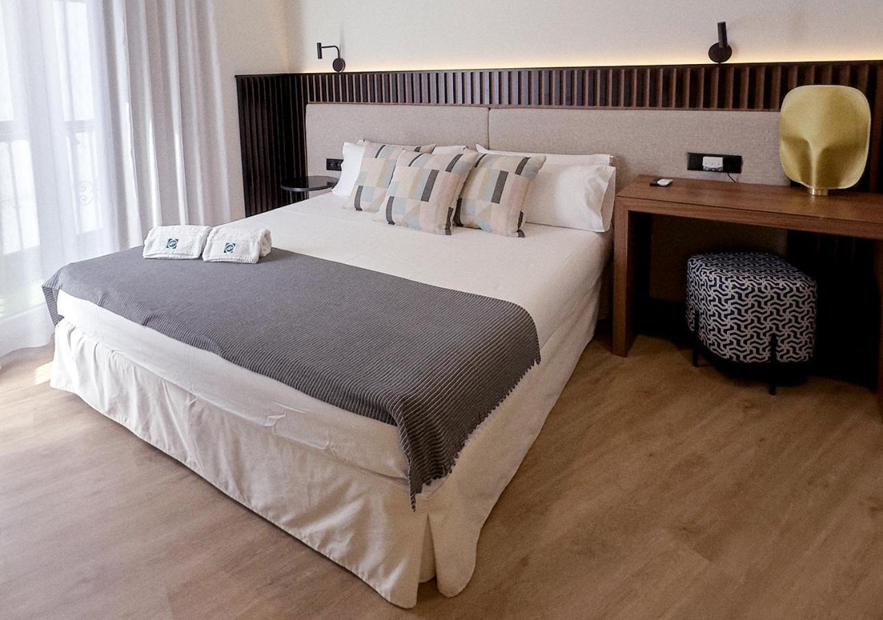 Isa Sevilla Suites Екстериор снимка