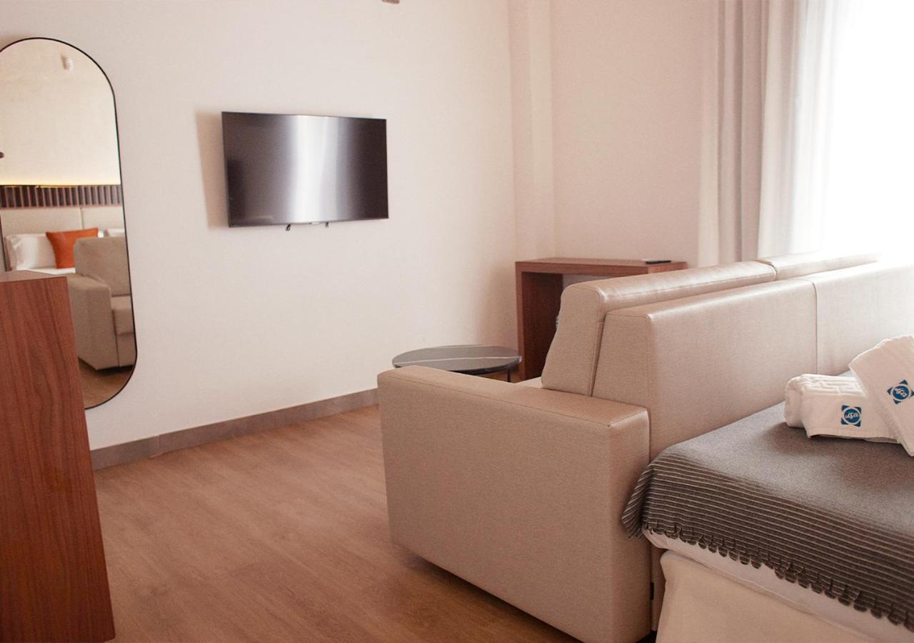 Isa Sevilla Suites Екстериор снимка