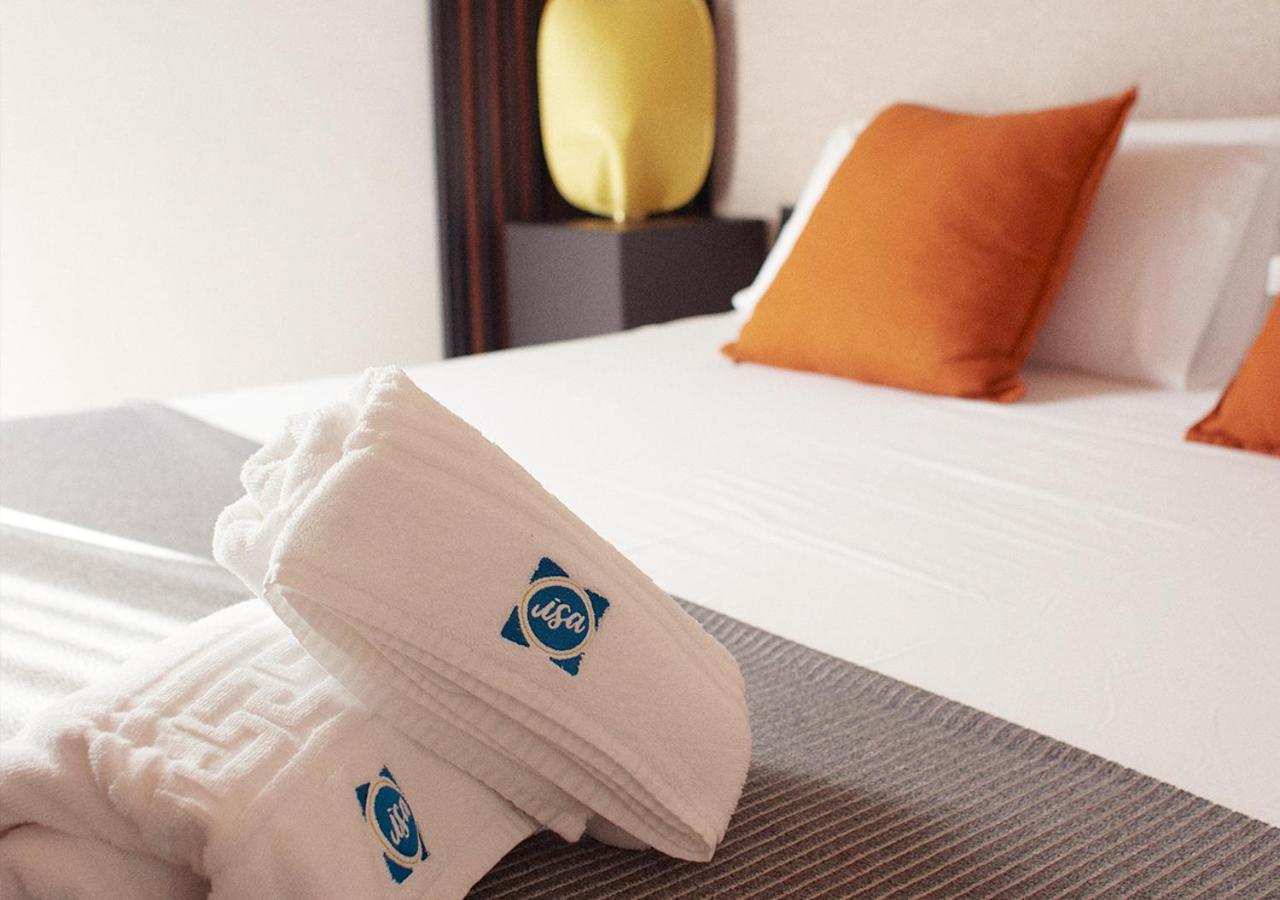 Isa Sevilla Suites Екстериор снимка