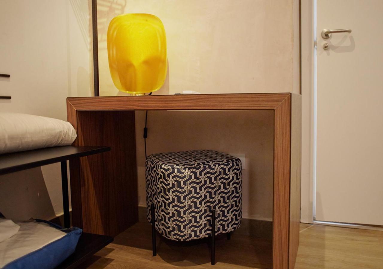 Isa Sevilla Suites Екстериор снимка