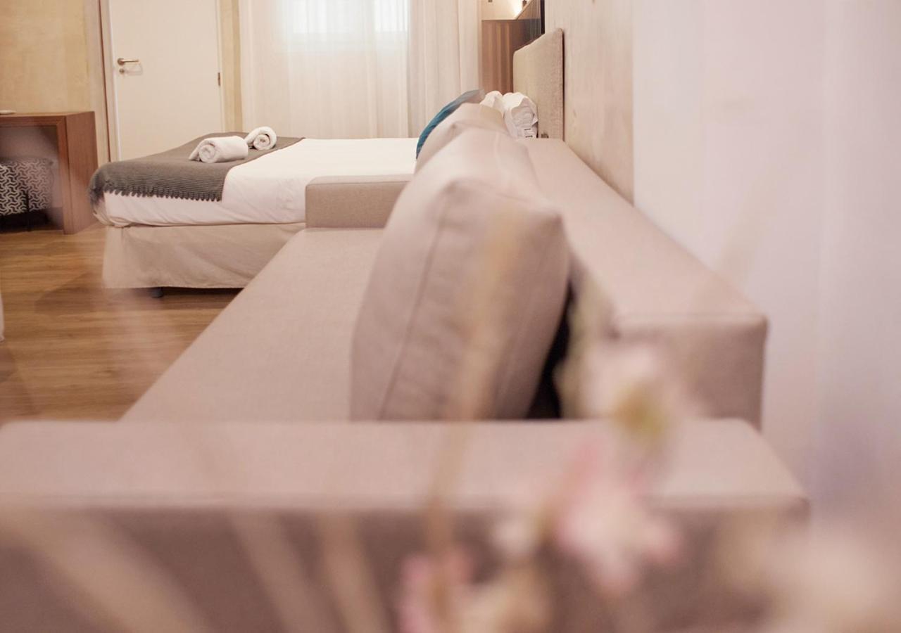Isa Sevilla Suites Екстериор снимка